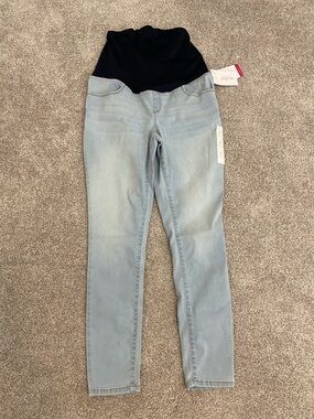 NWT Isabel Maternity Light Wash Denim Jeans with Black Stretch Waistband